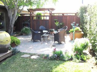 1129 Church Ln, Carpinteria, CA 93013
