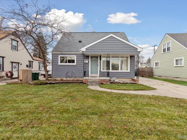 29016 Bridge St, Garden City, MI 48135