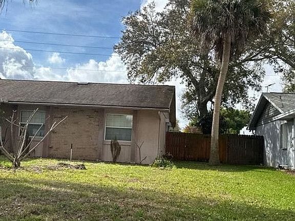 2nd image of 711 Date Palm Blvd