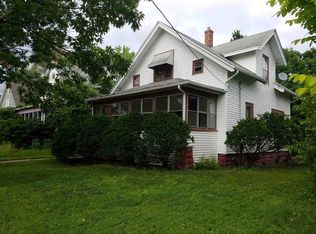 2132 9th St, Rockford, IL 61104