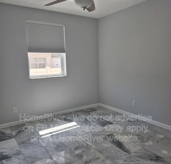 333 SE Martin Ave #1-B — Photo 13