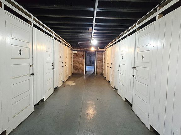 4th image of 939 N Church St APT 12