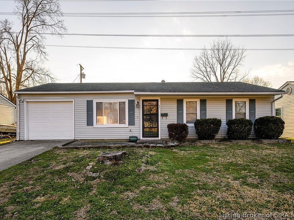 1st image of 821 Holly Drive