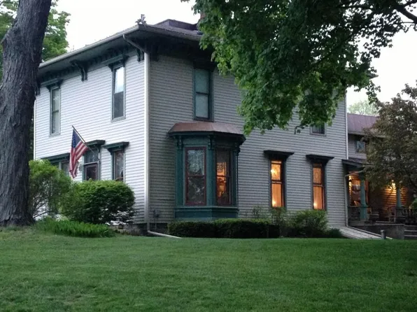 14347 N Dr E, Marshall, MI 49068