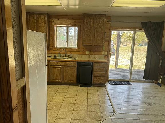 4th image of 355 E Huron Dr
