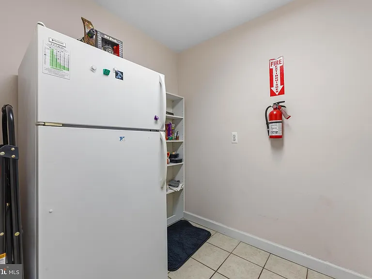 1 E University Pkwy #106 — Photo 19