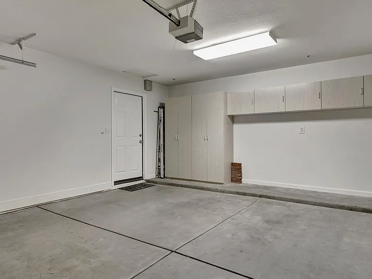 7773 E Stallion Rd — Photo 32