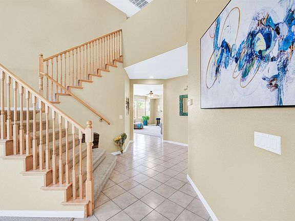5th image of 2840 Shelter Hill Dr