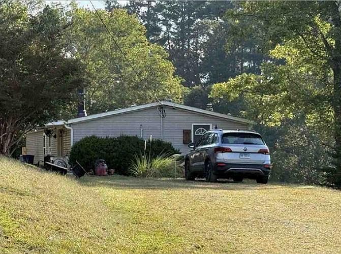 1st image of 69 Noland Hills Dr