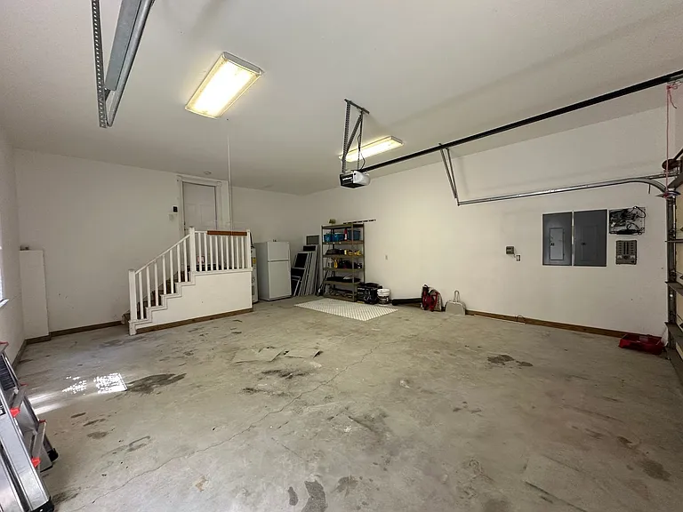 3040 Creek Rd — Photo 34
