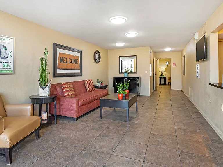 Lobby and Guest Check-in