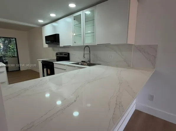 639 N University Dr #17, Plantation, FL 33324