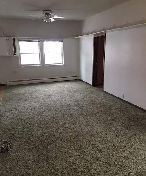 718 Iowa Ave N — Photo 3
