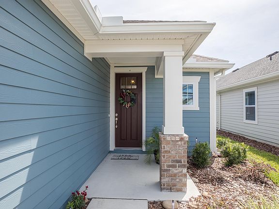 2nd image of 176 Vista Lake Cir