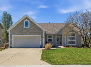 21619 62nd St, Shawnee, KS 66218