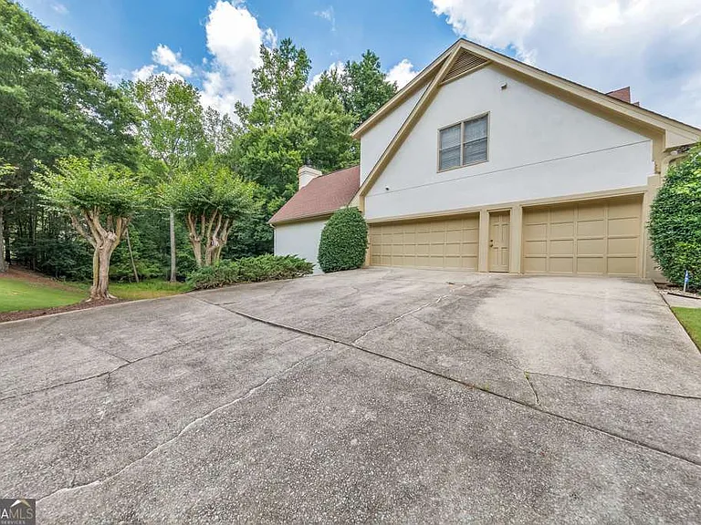 5321 Edgerton Dr — Photo 60