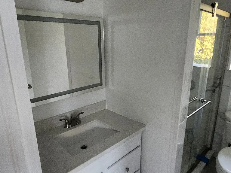 2237 Cross Ln — Photo 6