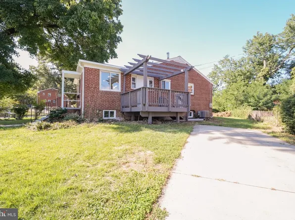 3527 Chadwick Ct, Temple Hills, MD 20748