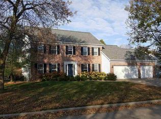 240 E Peppercorn Dr, Appleton, WI 54913