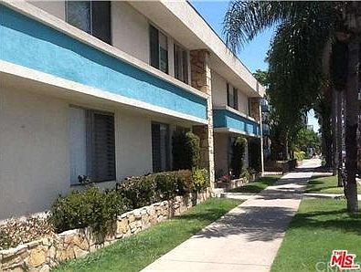2nd image of 1101 E Ocean Blvd Unit 5
