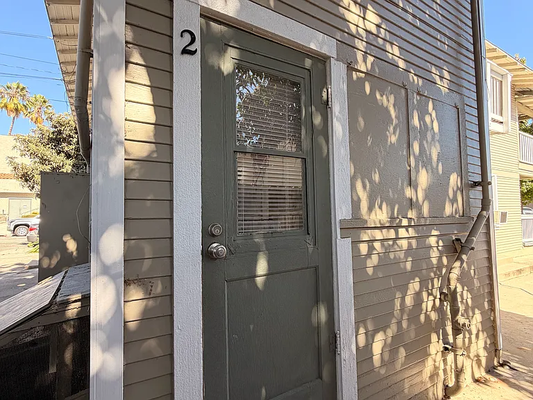 403 W Amerige Ave #2 — Photo 10