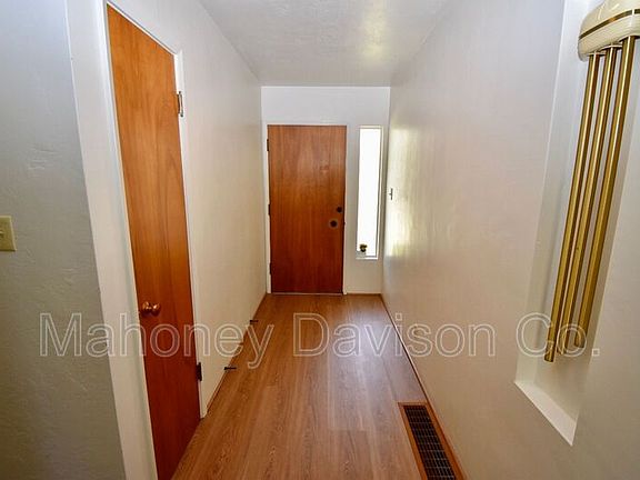 3rd image of 2213 Magnolia Ave