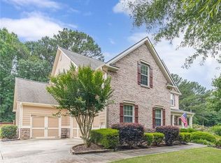 2504 Lois Ct, Loganville, GA 30052