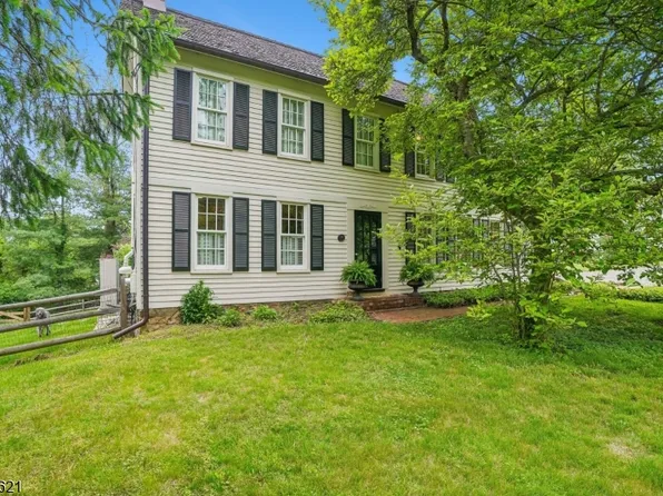32 Potterstown Rd, Tewksbury Twp., NJ 08833