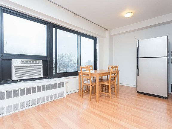 4th image of 3343 14th St APT 7C