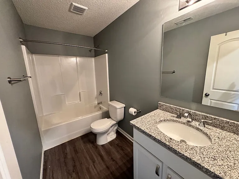 1610 Westport Dr — Photo 13