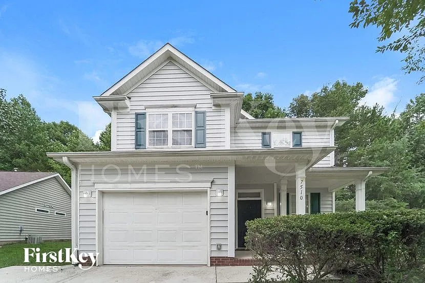 3 bed, 2.5 bath, 1446 sqft, $2,135 — Photo 2
