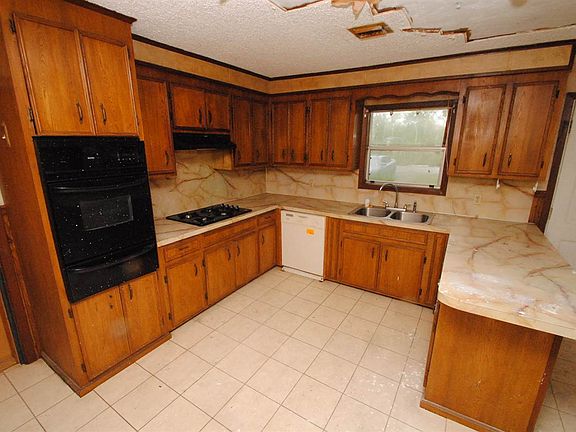 3rd image of 5734 N Bayou Black Dr