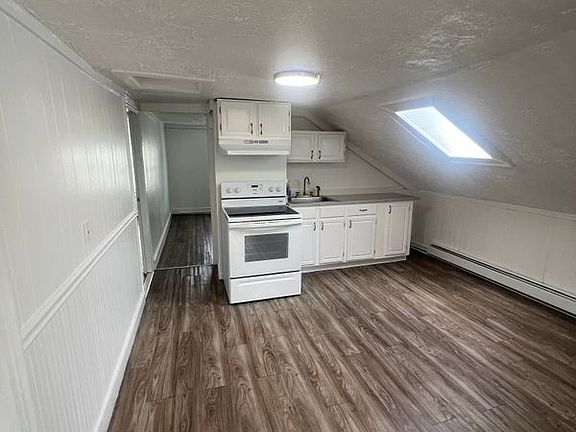 3rd image of 8 Andem St #3