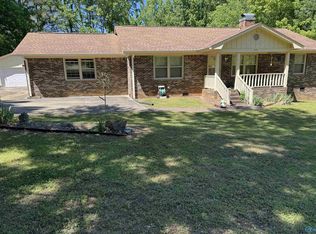 271 Dug Hill Rd, Brownsboro, AL 35741