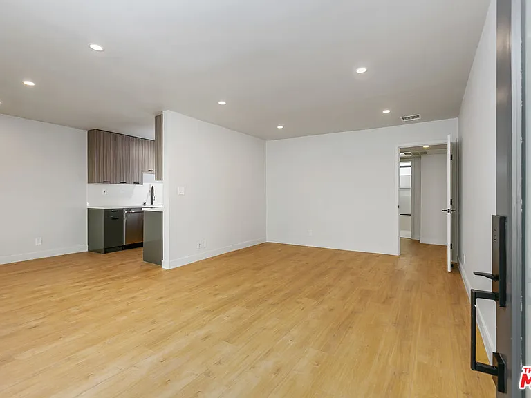 3622 Keystone Ave #3 — Photo 1
