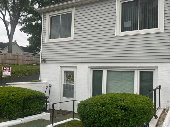 13 W Grand Ave APT 1, Fox Lake, IL 60020