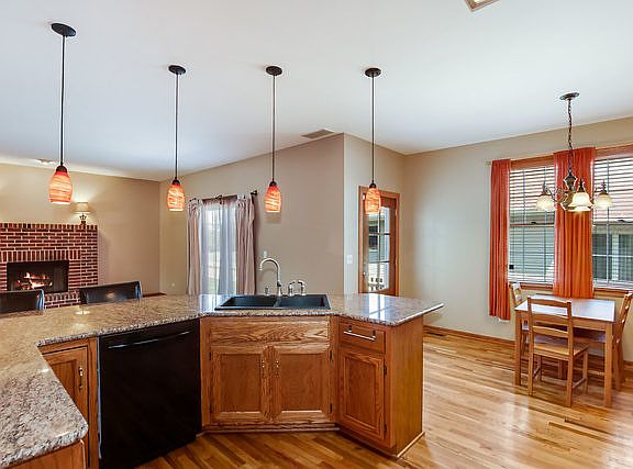 5th image of 24108 W Merlot Ln