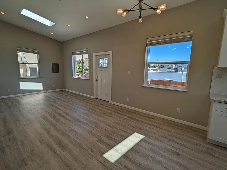 616 Tamarack Ln — Photo 18