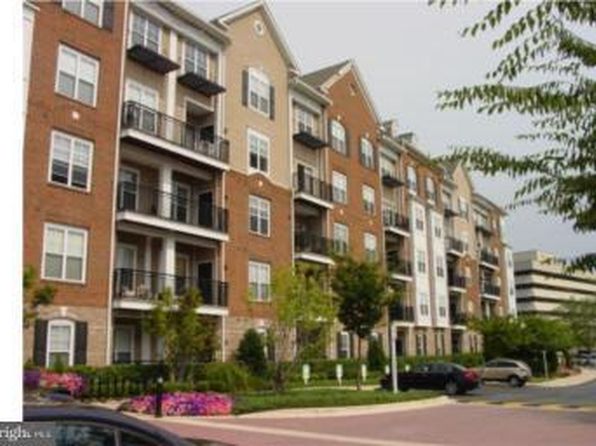 501 Hungerford Dr APT 218