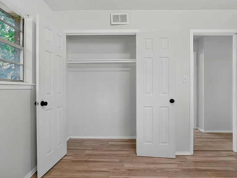 1004 Lotus Ave — Photo 10