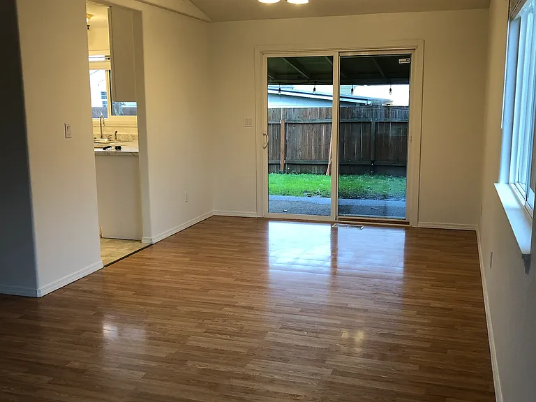 4225 Mahrt Ave SE — Photo 3