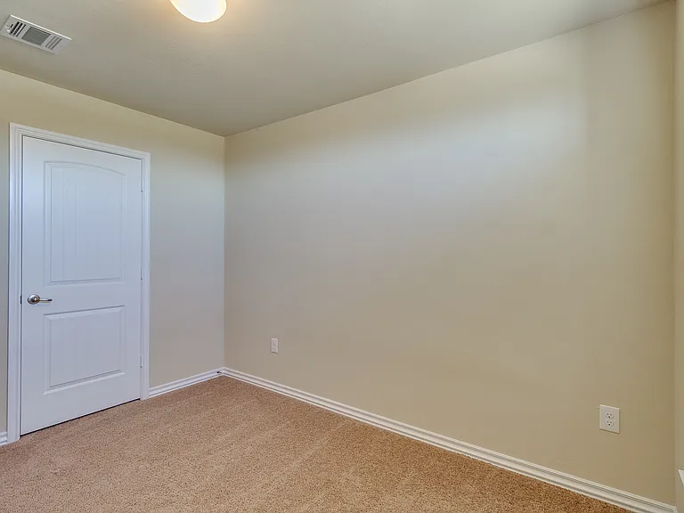 7336 NW 148th St — Photo 17