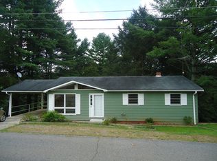 51 Third St, Franklin, NC 28734