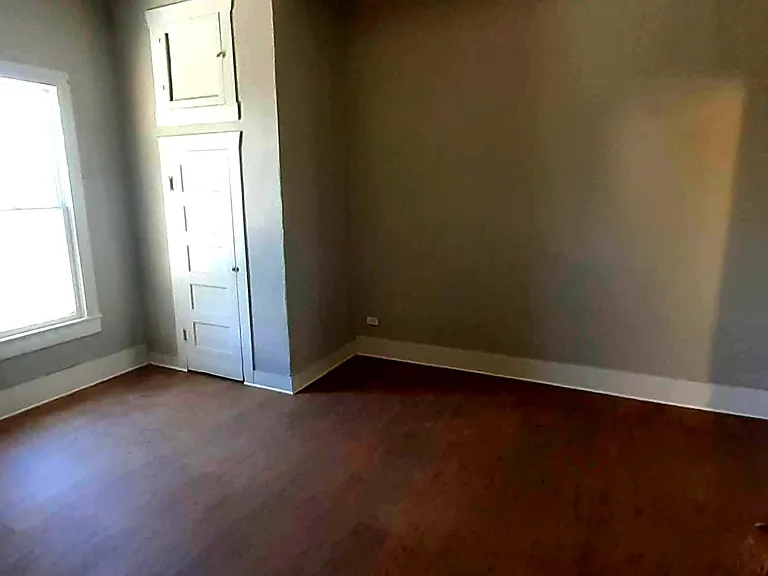 Rear bedroom