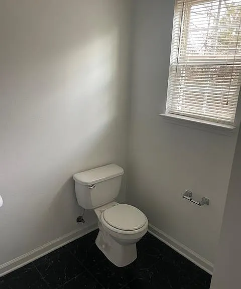 308 Baylor Ln #206 — Photo 4