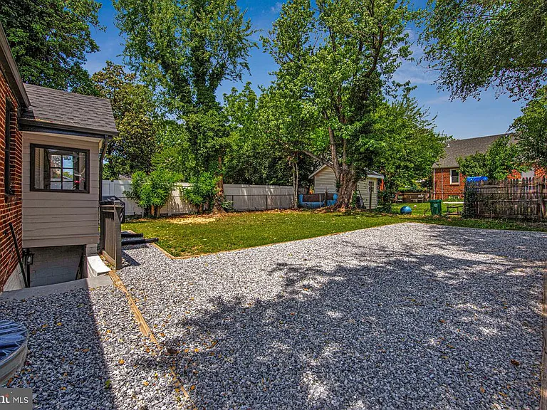 3704 Hamilton St — Photo 40