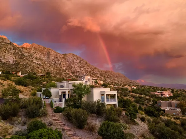 37 Tierra Monte St NE, Albuquerque, NM 87122