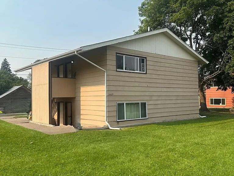 1409 Stoddard St — Photo 14