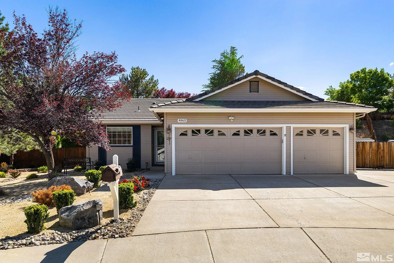 4865 Canyon Run Dr photo 1