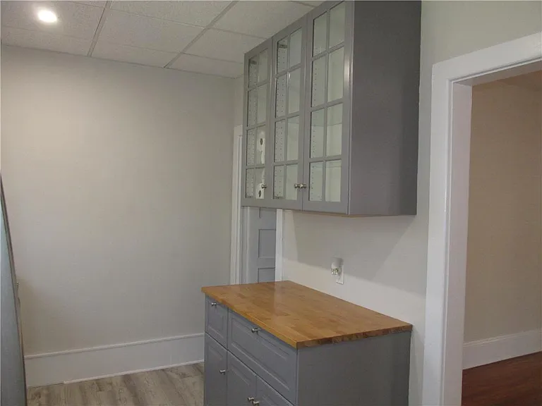 1136 N New St — Photo 10